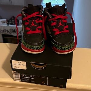 Kids Jordan Sneakers